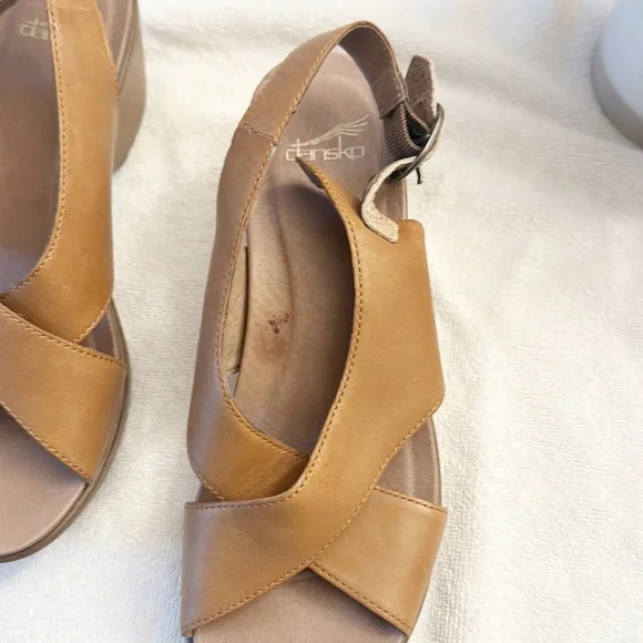 DANSKO Jacinda Tan Leather Sandals Clogs wedges women size 9.5-10 EU 40
